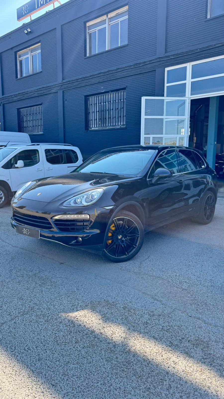 PORSCHE CAYENNE