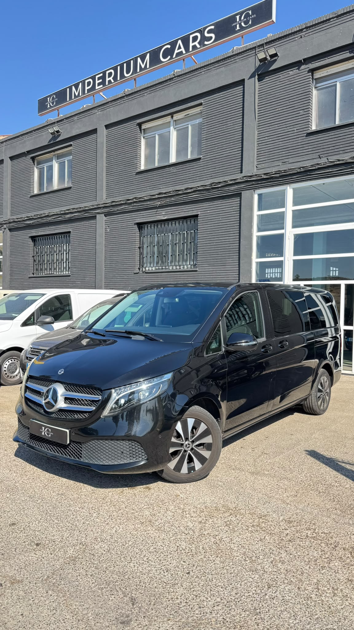 MERCEDES - BENZ V250D AVANTGARDE LARGO