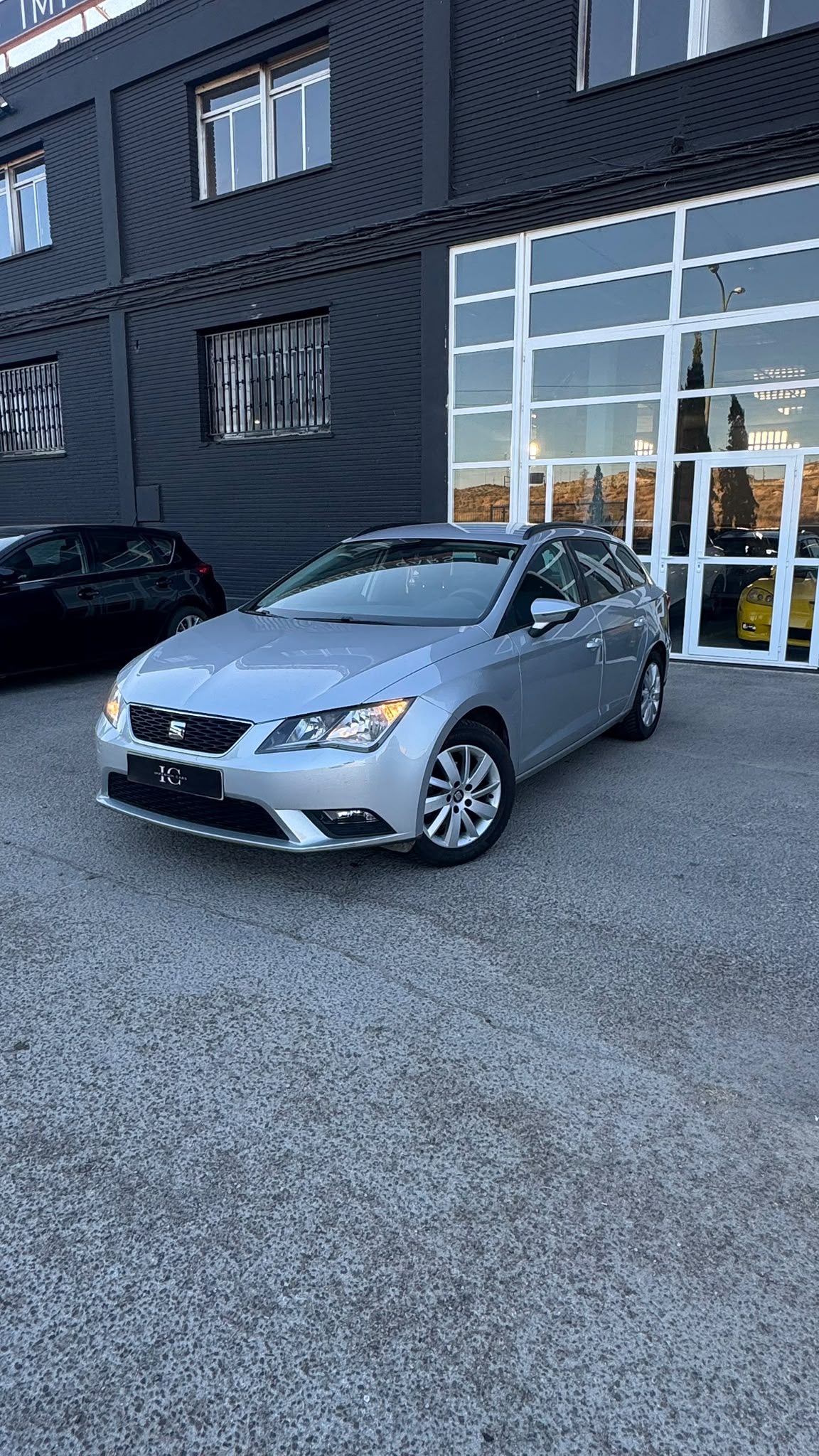 SEAT LEON