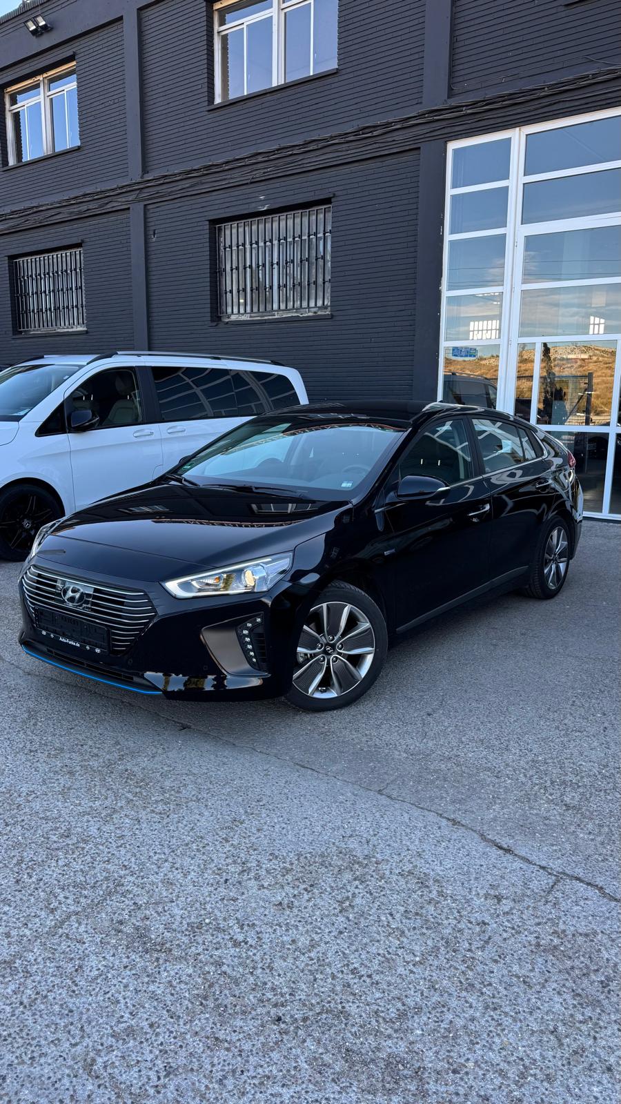 HYUNDAI IONIQ
